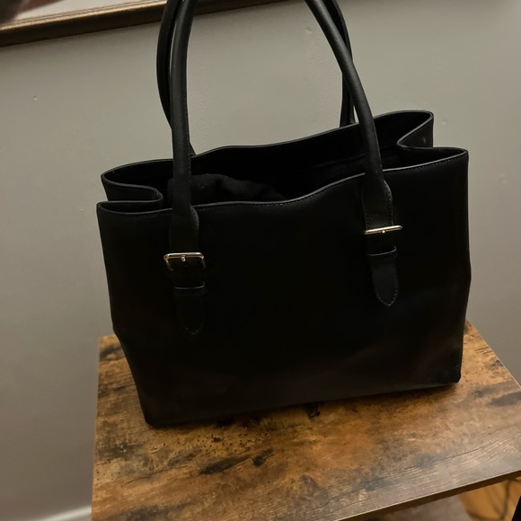 Large Kate Spade Purse - Picture 4 of 5